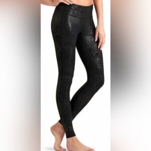 Athleta NWOT BLACK Chaturanga Metallic crackle leggings SIZE LARGE